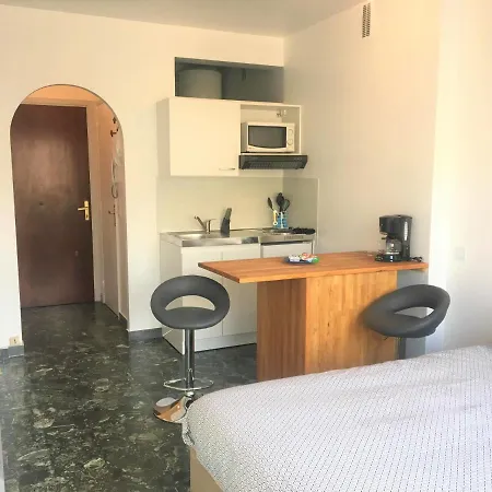 Center Terrace Ac Wifi 200 M From Sea Behind Martinez *